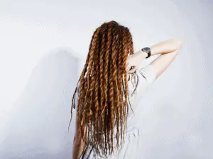 lady facing backwards with long dreads