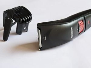 black clipper and clipper guard