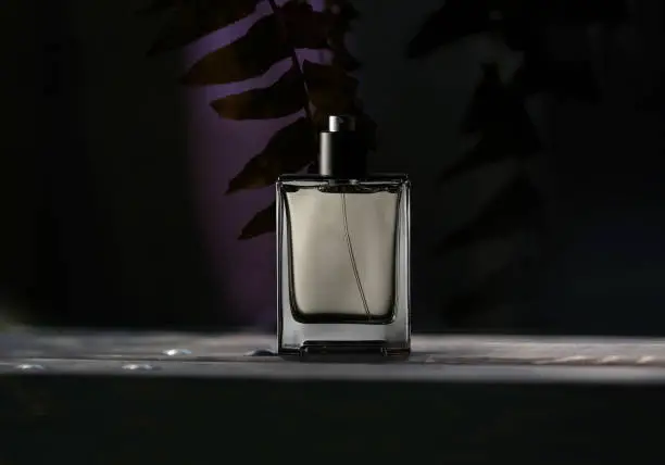 bottle-of-mens-perfume-on-a-dark-background